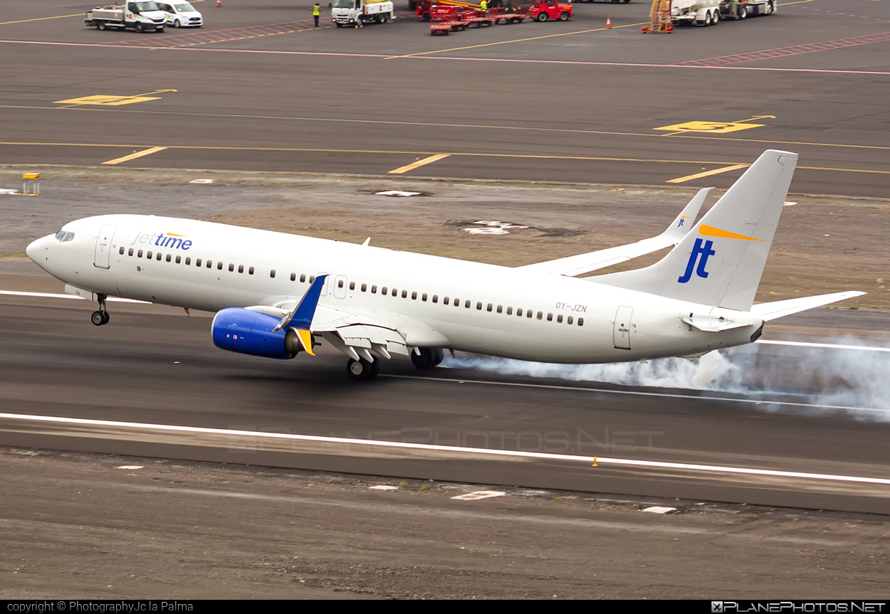 Boeing 737-800 - OY-JZN operated by Jet Time #b737 #b737nextgen #b737ng #boeing #boeing737