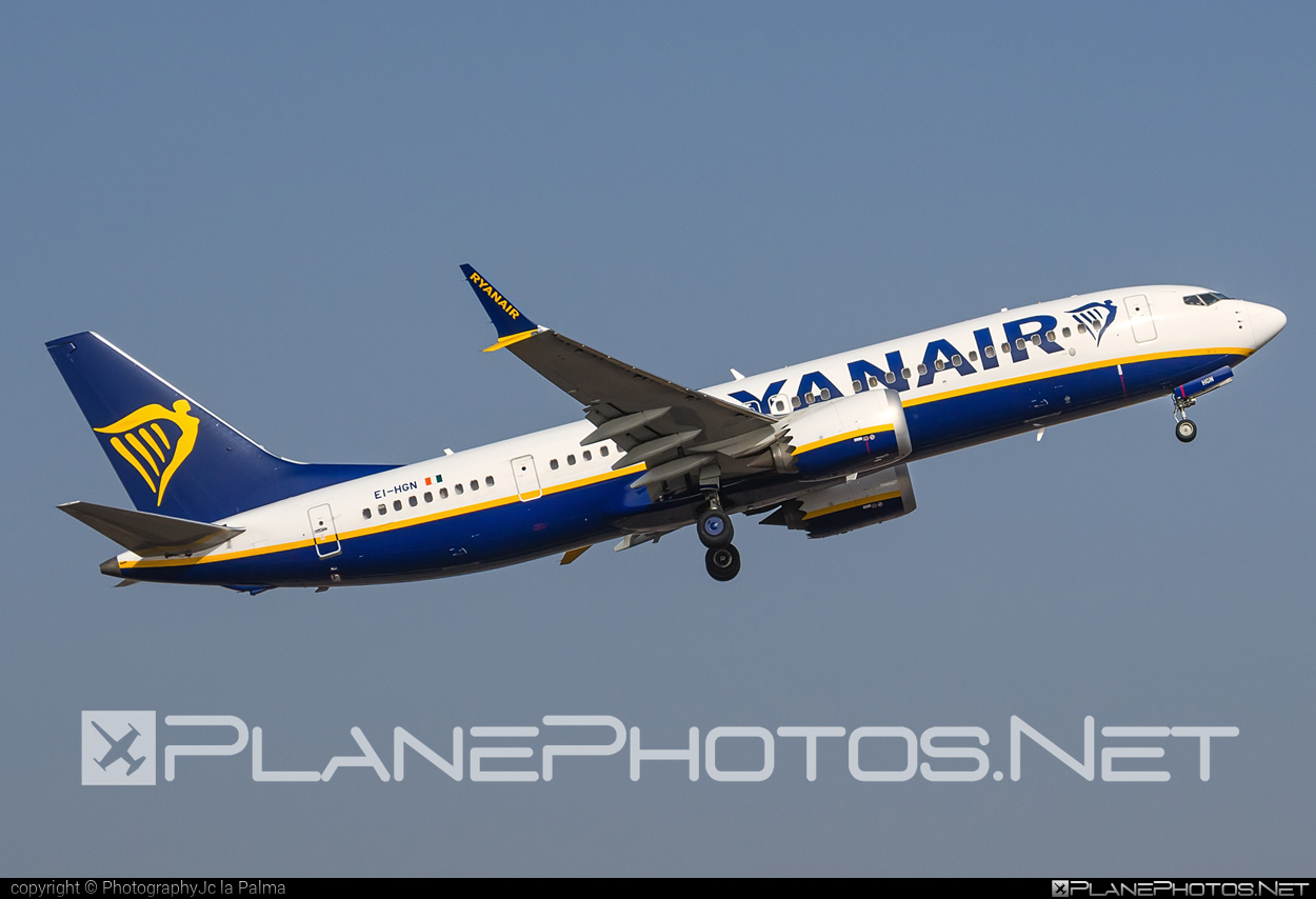 Boeing 737-8 MAX - EI-HGN operated by Ryanair #b737 #b737max #boeing #boeing737 #ryanair