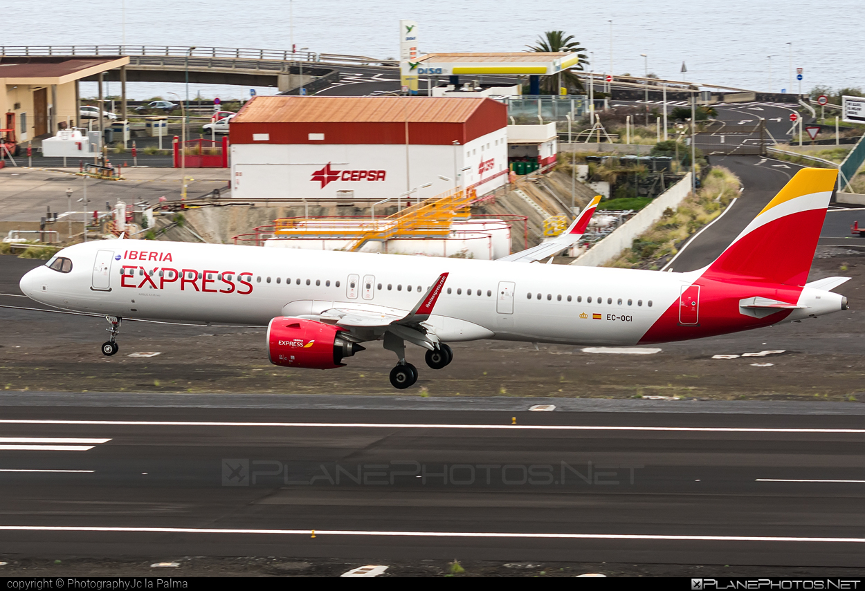 Airbus A321-251NX - EC-OCI operated by Iberia Express #a320family #a321 #a321neo #airbus #airbus321 #airbus321lr #iberia #iberiaexpress