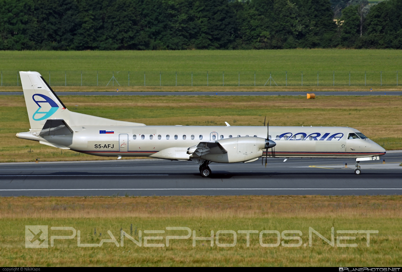 Saab 2000 - S5-AFJ operated by Adria Airways #saab