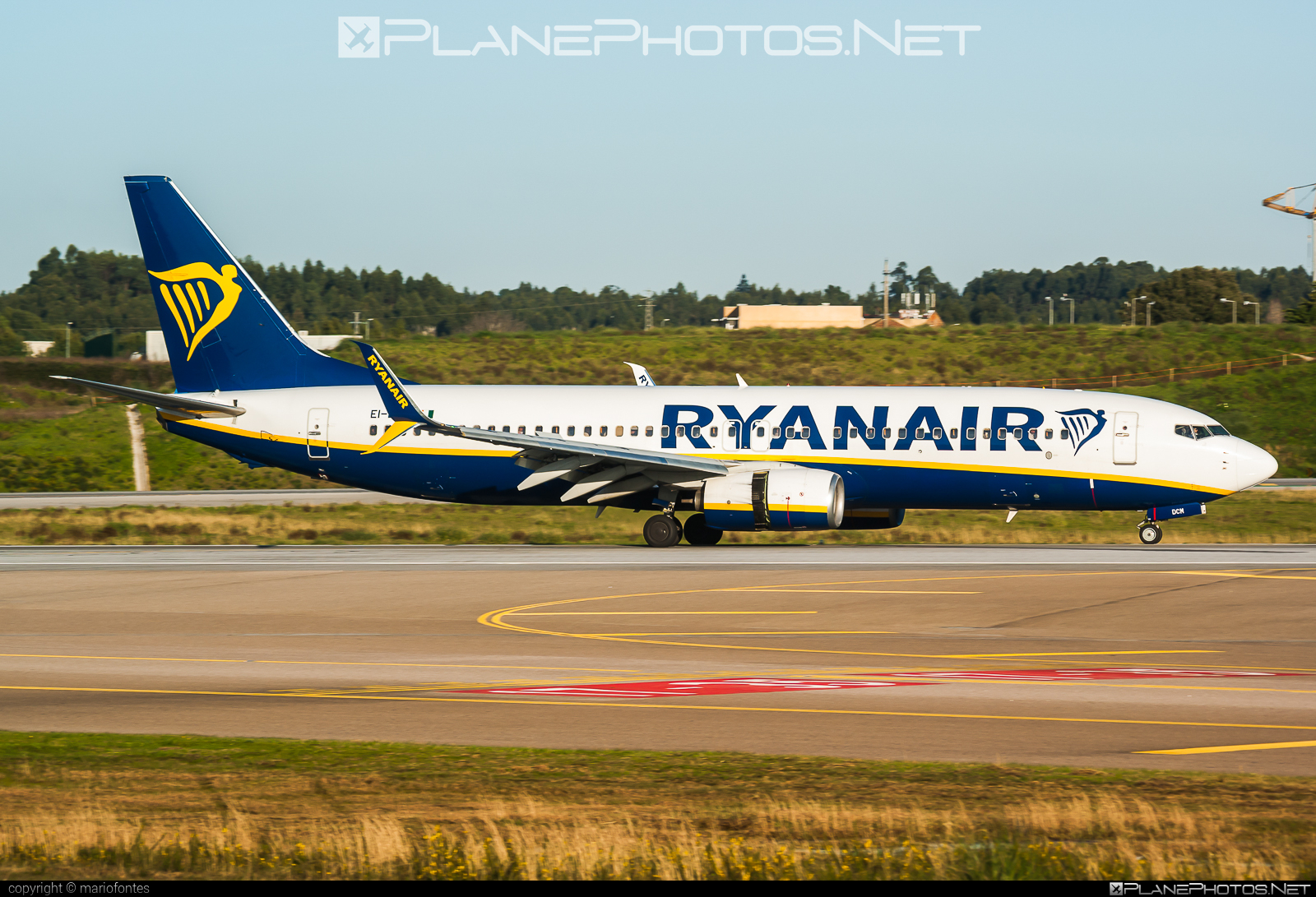 Boeing 737-800 - EI-DCM operated by Ryanair #b737 #b737nextgen #b737ng #boeing #boeing737 #ryanair