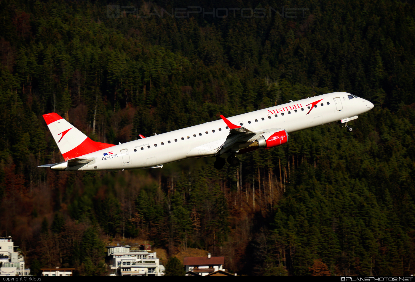 Embraer E195LR (ERJ-190-200LR) - OE-LWK operated by Austrian Airlines #austrian #austrianAirlines #e190 #e190200 #e190200lr #e195lr #embraer #embraer190200lr #embraer195 #embraer195lr