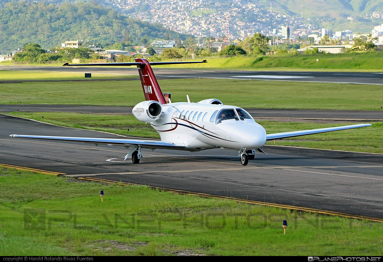 30629_Cessna-525A-Citation-CJ2_N114W.jpg