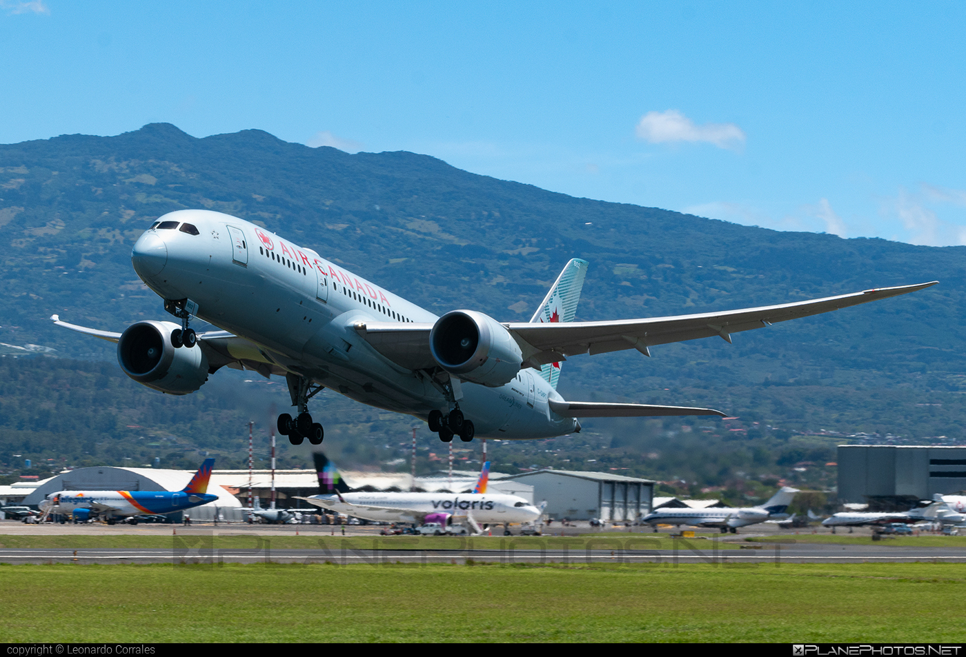 undefined - #boeing, #b787, #boeing787, #dreamliner, #airCanada