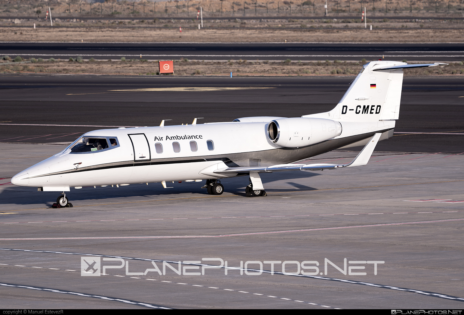 Gates Learjet 55 - D-CMED operated by Quick Air Jet Charter #gateslearjet #learjet #learjet55 #quickAirJetCharter #quickAirJetCharterGmbh