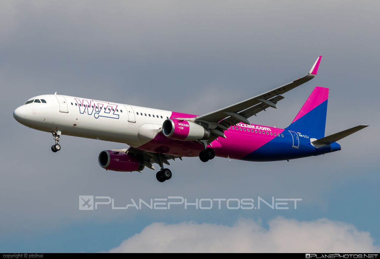 Airbus A321-231 - HA-LTJ operated by Wizz Air #a320family #a321 #airbus #airbus321 #wizz #wizzair