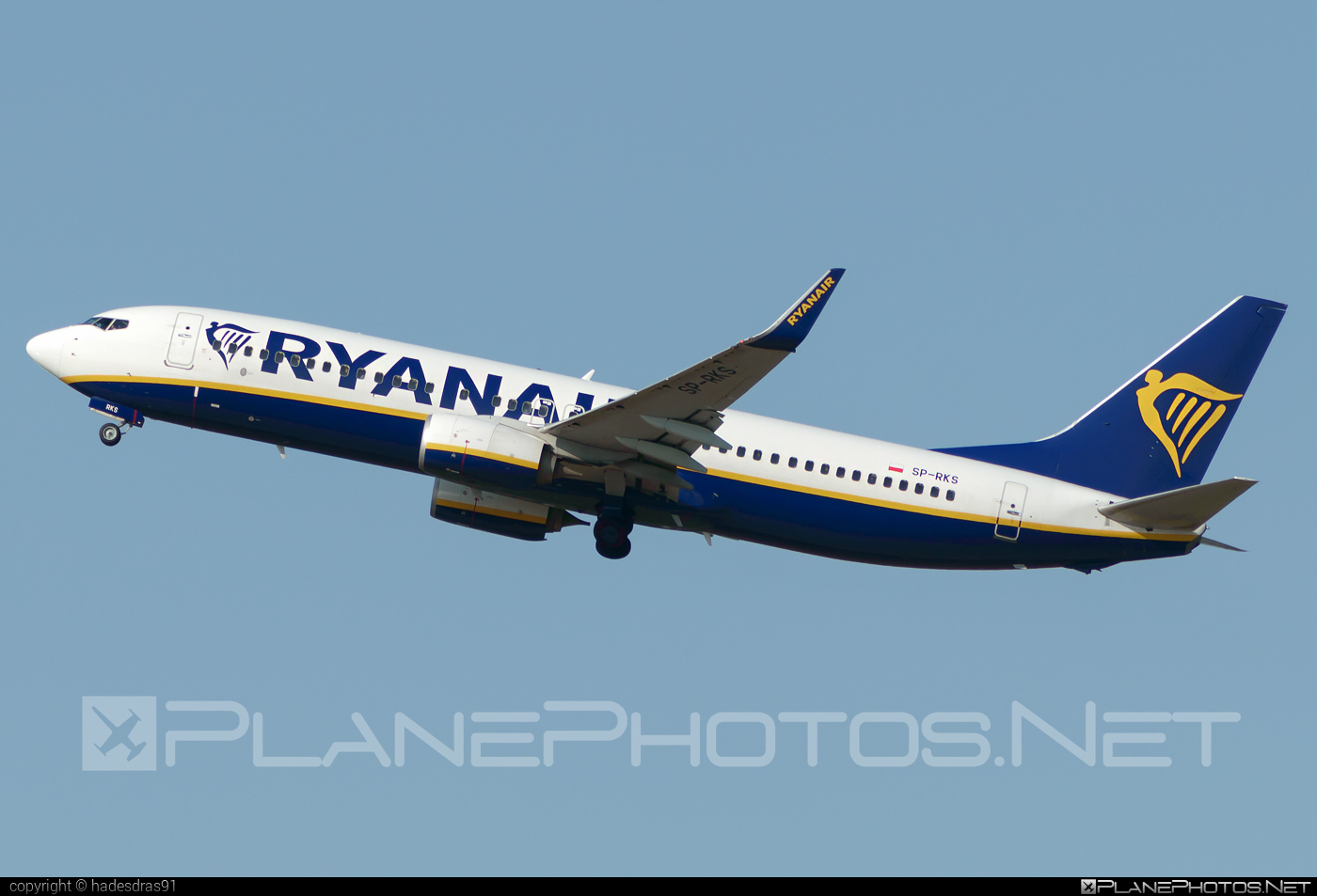 Boeing 737-800 - SP-RKS operated by Ryanair #b737 #b737nextgen #b737ng #boeing #boeing737 #ryanair