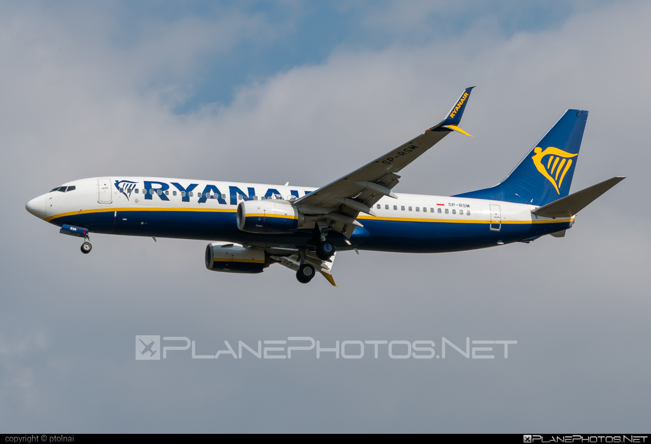 Boeing 737-800 - SP-RSM operated by Ryanair Sun #b737 #b737nextgen #b737ng #boeing #boeing737 #ryanair #ryanairsun