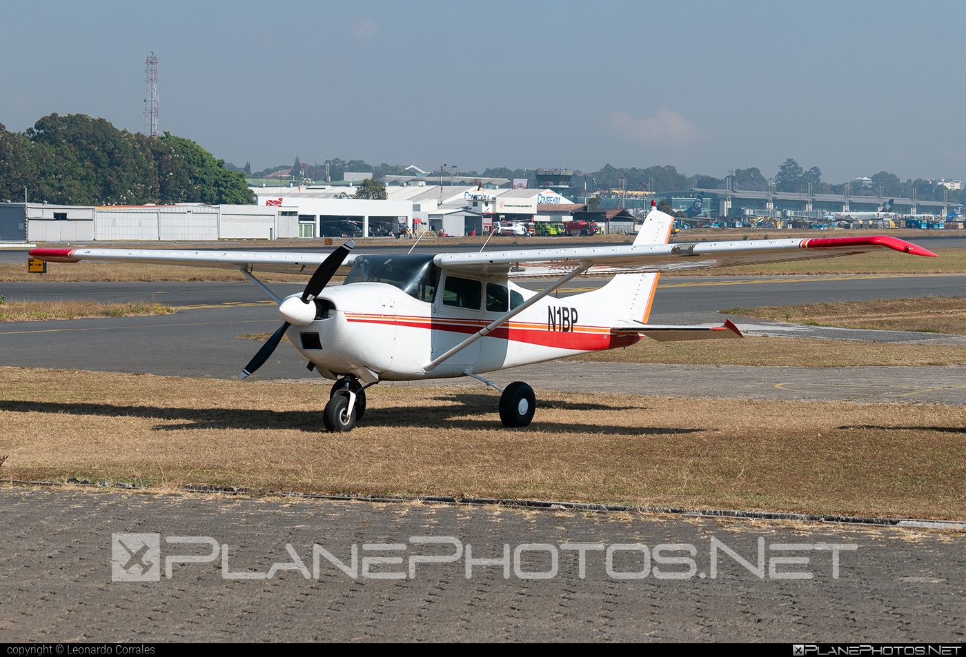Cessna 182 Skylane - N1BP operated by Private operator #cessna #cessna182 #cessna182skylane #cessnaskylane