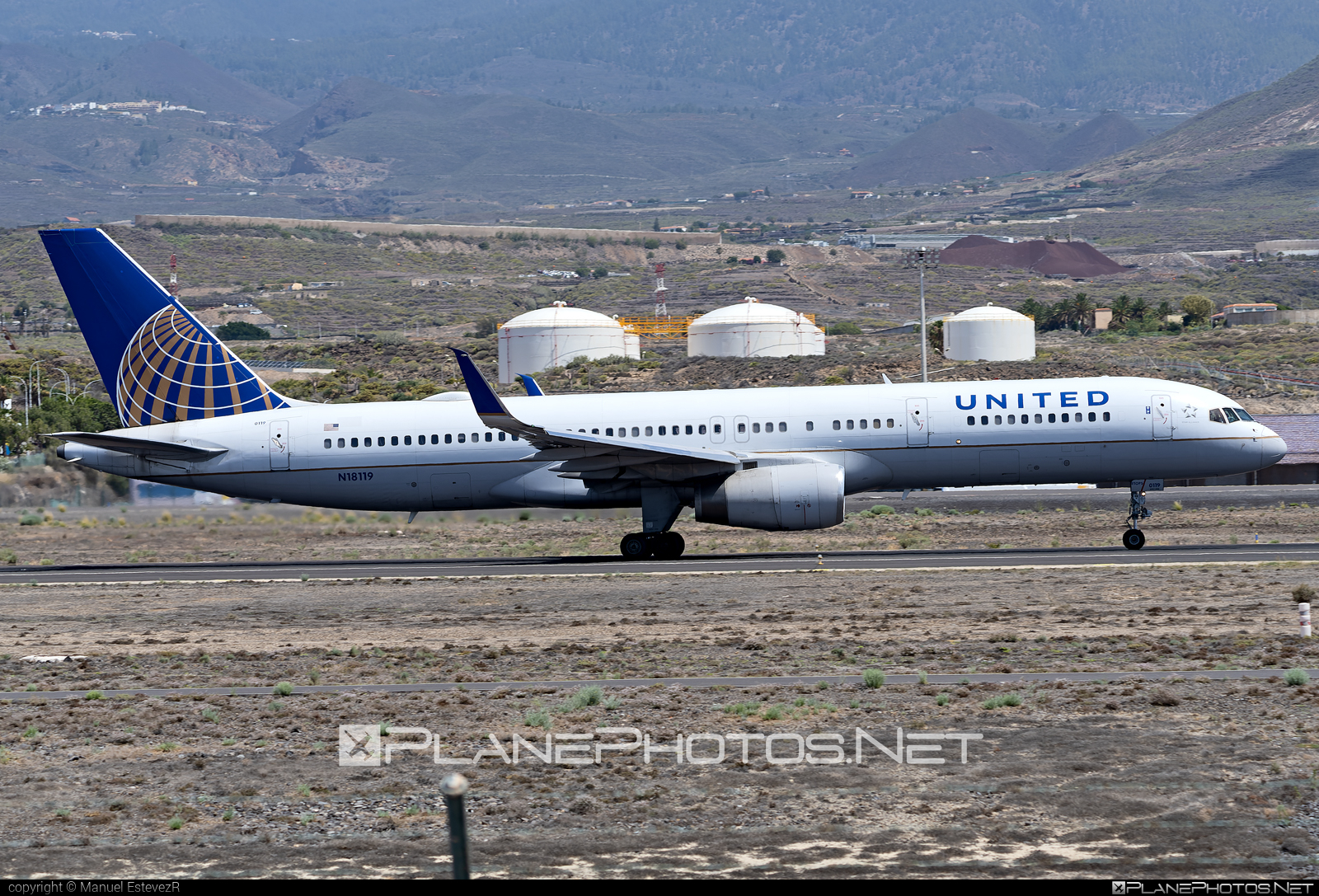 N18119 - Boeing 757-200 operated by United Airlines taken by N18119 - Boeing 757-200 operated by United Airlines taken by