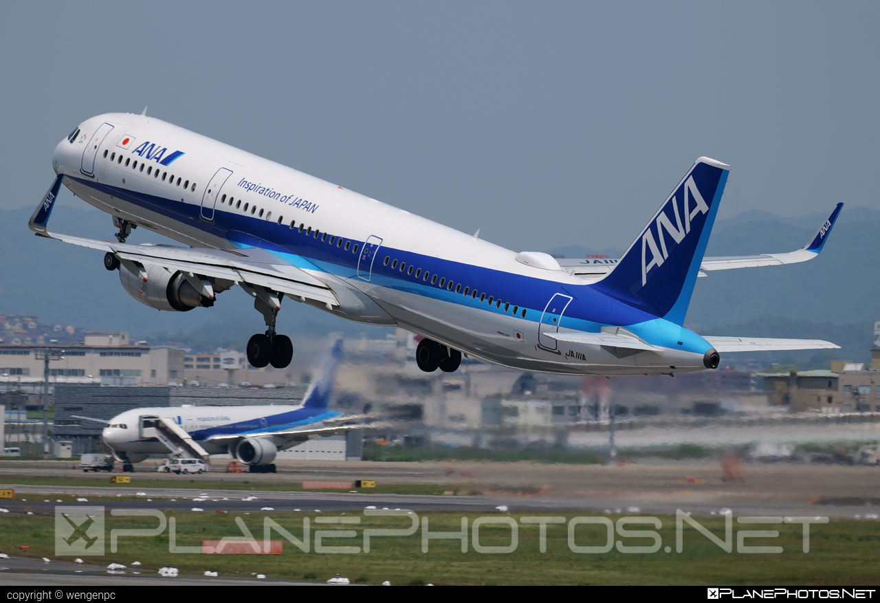 ❶　1/400　ANA 全日空 AIRBUS A321-211 JA111A JA111A - Airbus A321-211 operated by All Nippon Airways (ANA
