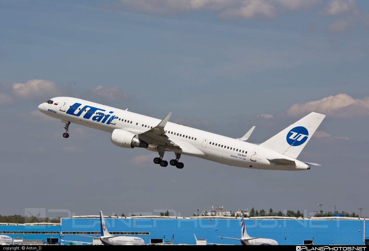 Boeing 757-200 - VQ-BKF operated by UTair Aviation #b757 #boeing #boeing757 #utair #utairaviation