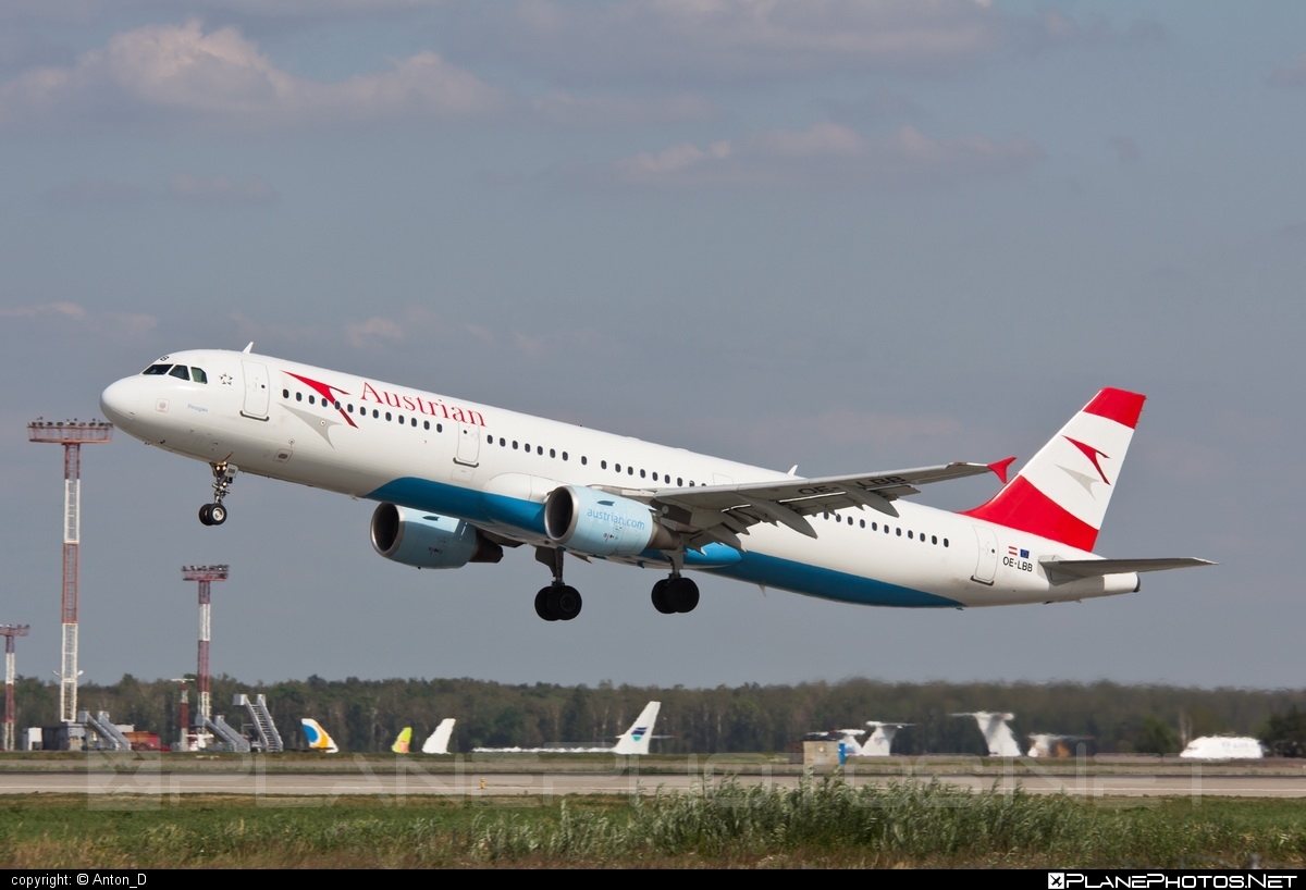Airbus A321-111 - OE-LBB operated by Austrian Airlines #a320family #a321 #airbus #airbus321 #austrian #austrianAirlines