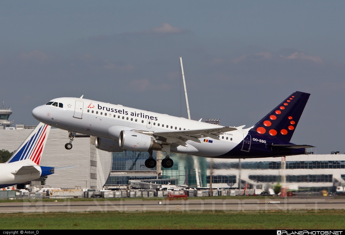 Airbus A319-112 - OO-SSG operated by Brussels Airlines #a319 #a320family #airbus #airbus319 #brusselsairlines