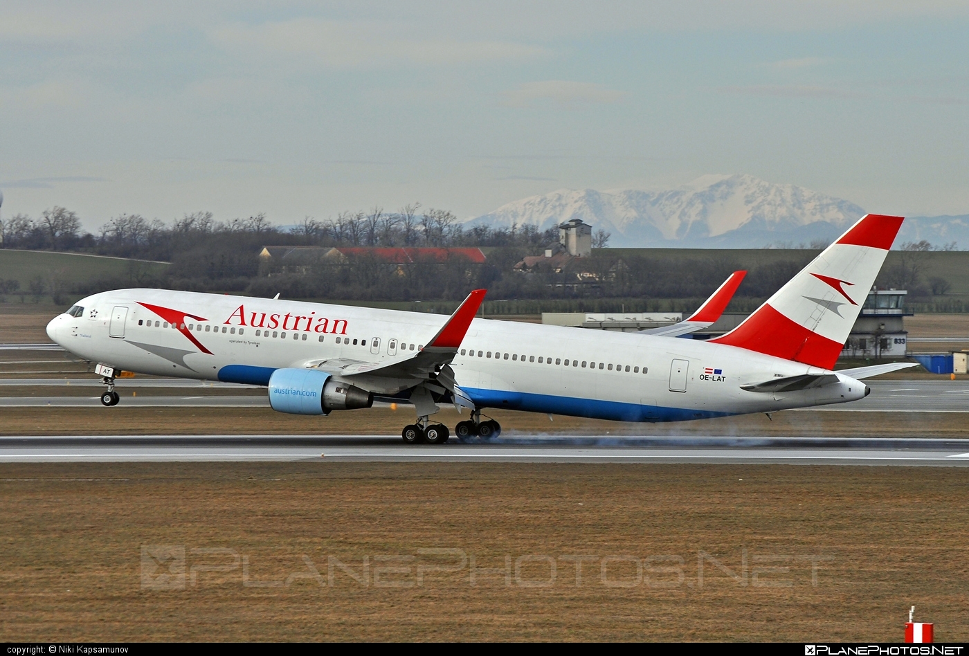 Boeing 767-300ER - OE-LAT operated by Austrian Airlines #austrian #austrianAirlines #b767 #b767er #boeing #boeing767