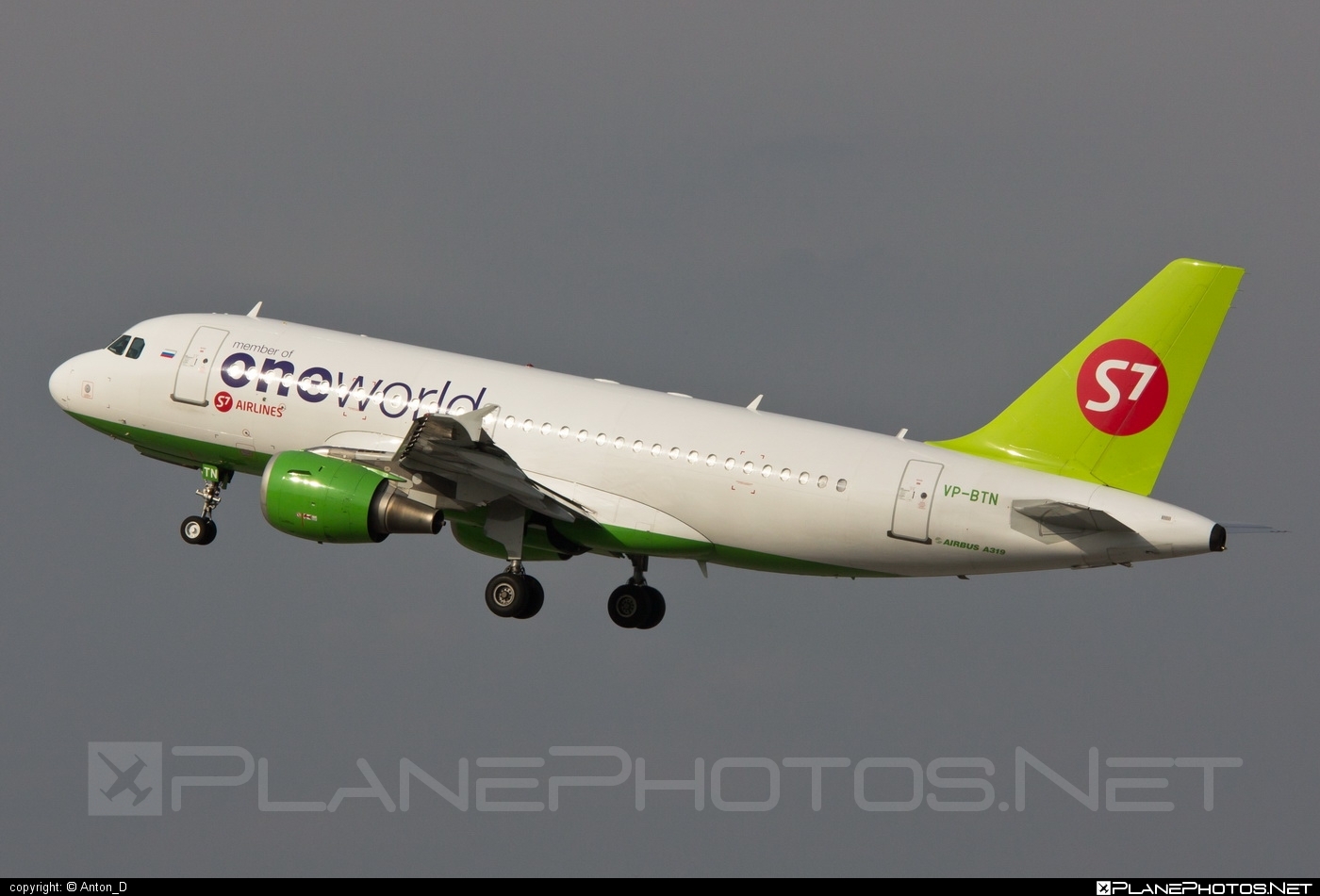 Airbus A319-114 - VP-BTN operated by S7 Airlines #a319 #a320family #airbus #airbus319 #oneworld