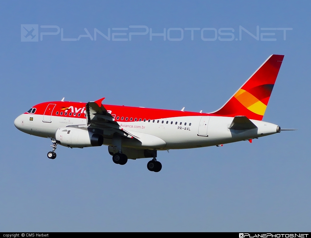 Airbus A318-121 - PR-AVL operated by Avianca Brasil #AviancaBrasil #a318 #a320family #airbus #airbus318 #avianca