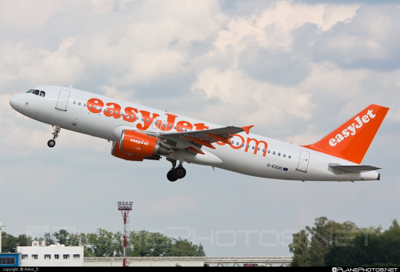 Airbus A320-214 - G-EZUD operated by easyJet #a320 #a320family #airbus #airbus320 #easyjet