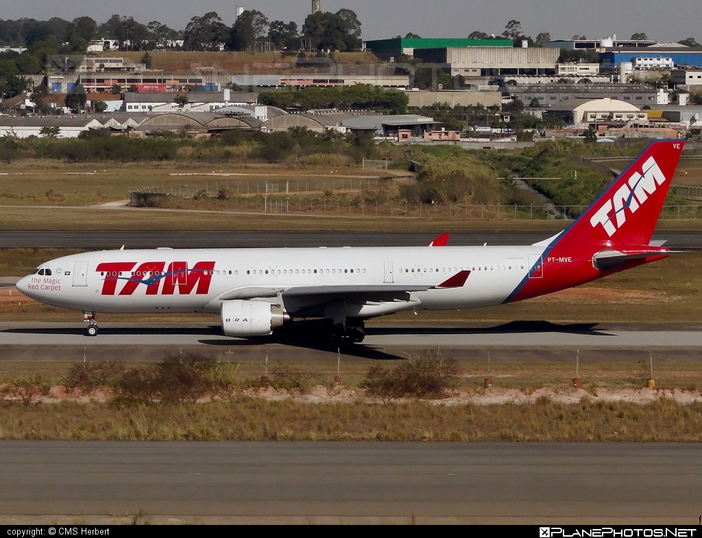 Airbus A330-223 - PT-MVE operated by TAM Linhas Aéreas #a330 #a330family #airbus #airbus330 #tam #tamairlines #tamlinhasaereas