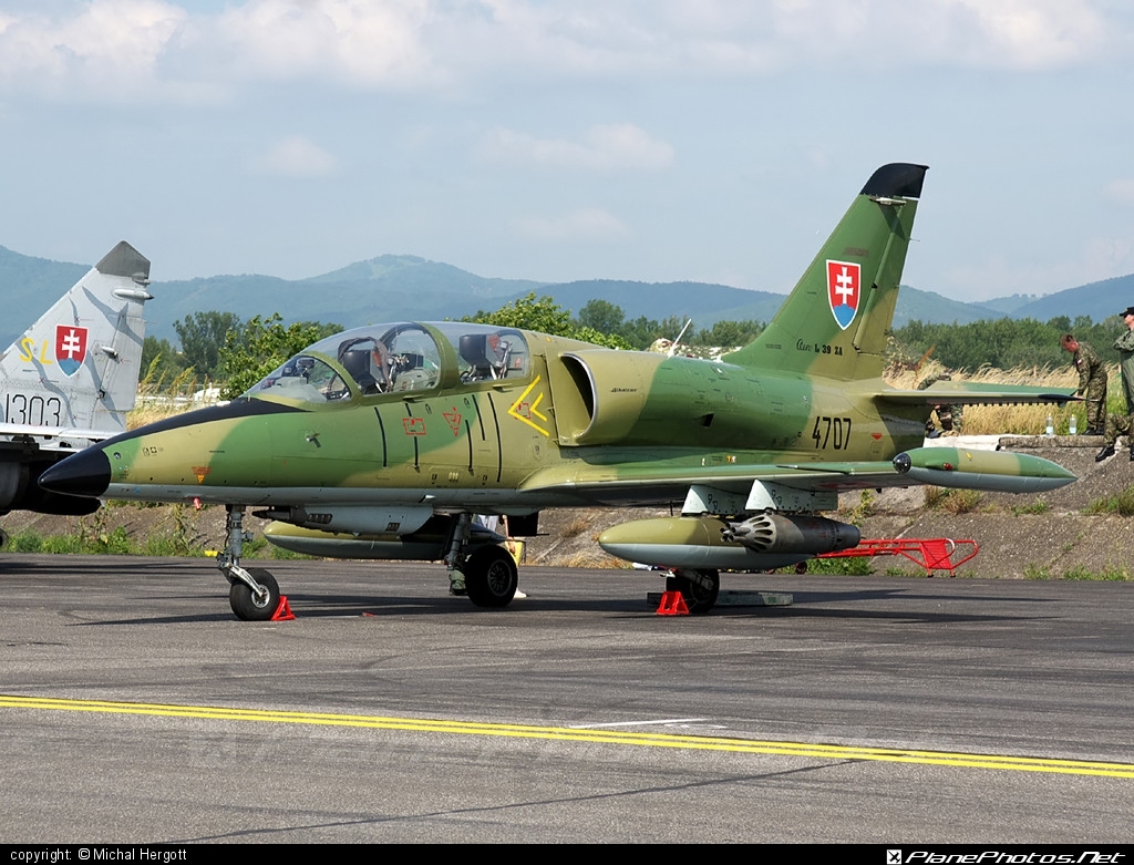 Aero L-39ZA Albatros - 4707 operated by Vzdušné sily OS SR (Slovak Air Force) #aero #aerol39 #aerol39albatros #aerol39zaalbatros #albatros #l39 #l39za #l39zaalbatros #slovakairforce #vzdusnesilyossr