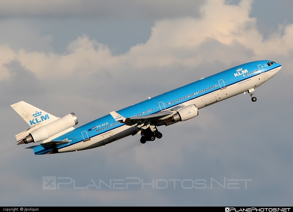 McDonnell Douglas MD-11 - PH-KCD operated by KLM Royal Dutch Airlines #klm #klmroyaldutchairlines #mcDonnellDouglas #mcdonnelldouglas11 #mcdonnelldouglasmd11 #md11 #royaldutchairlines