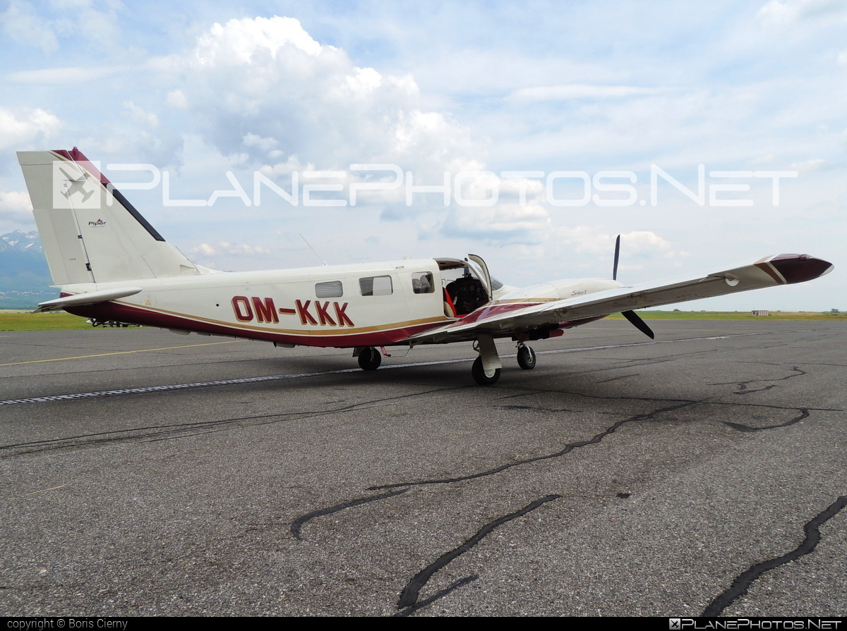 Piper PA-34-220T Seneca V - OM-KKK operated by Private operator #piper