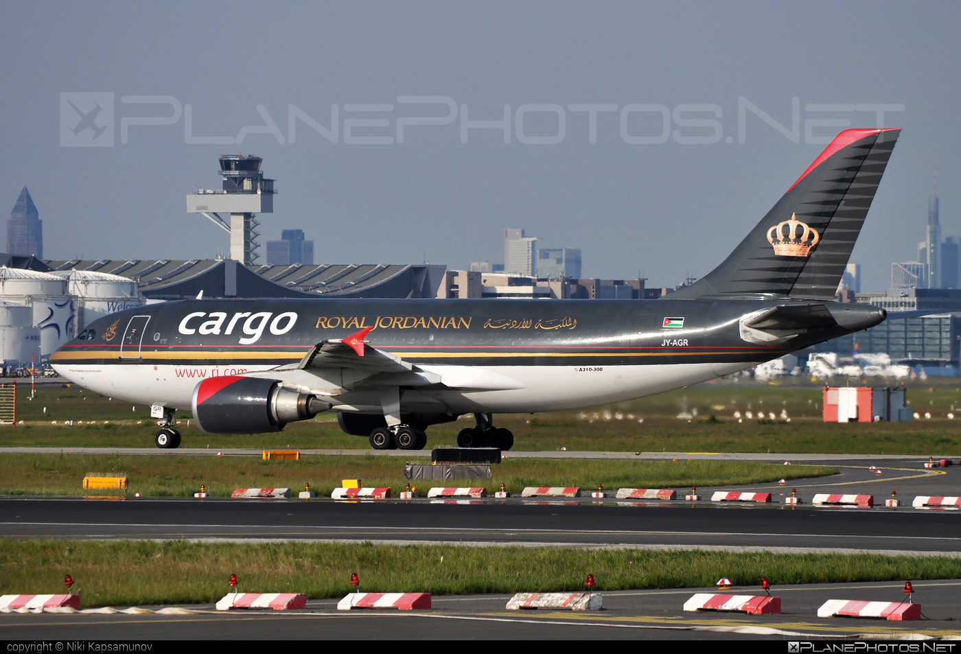 Airbus A310-304F - JY-AGR operated by Royal Jordanian Cargo #a310 #a310f #airbus #airbus310 #airbus310f