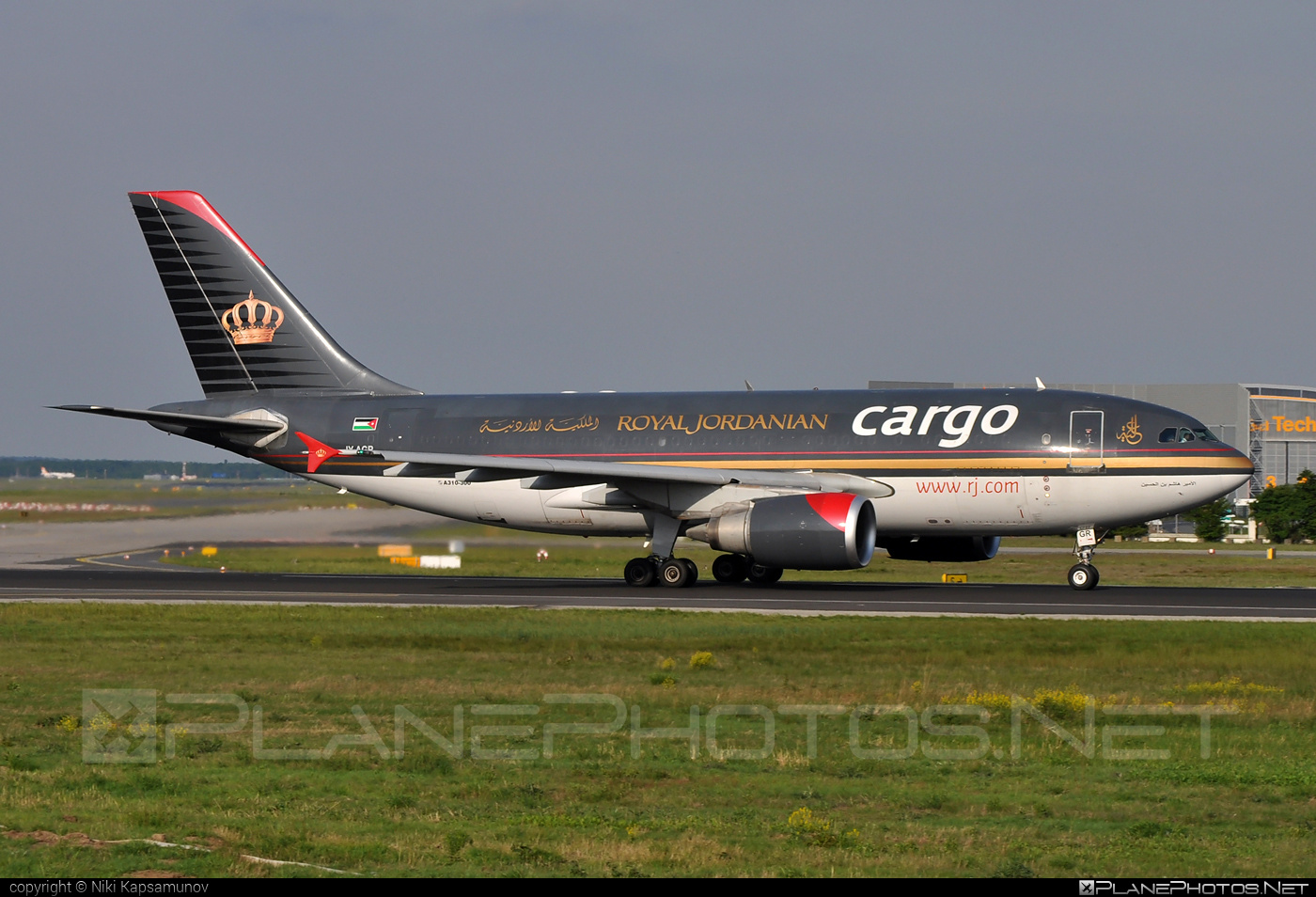 Airbus A310-304F - JY-AGR operated by Royal Jordanian Cargo #a310 #a310f #airbus #airbus310 #airbus310f