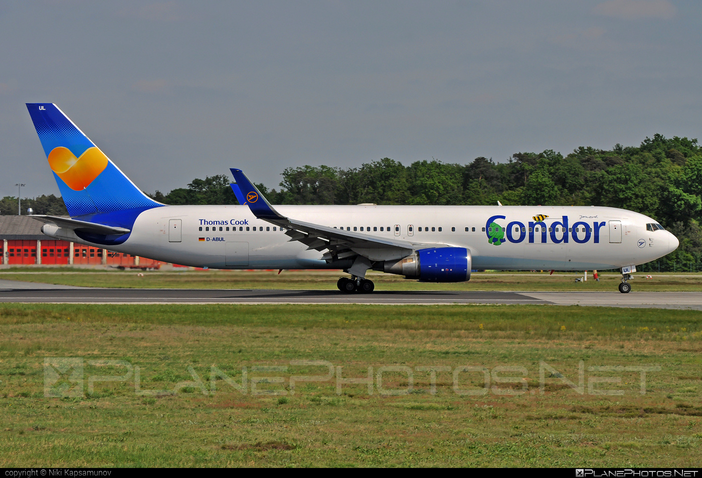 Boeing 767-300ER - D-ABUL operated by Condor #b767 #b767er #boeing #boeing767 #condor #condorAirlines