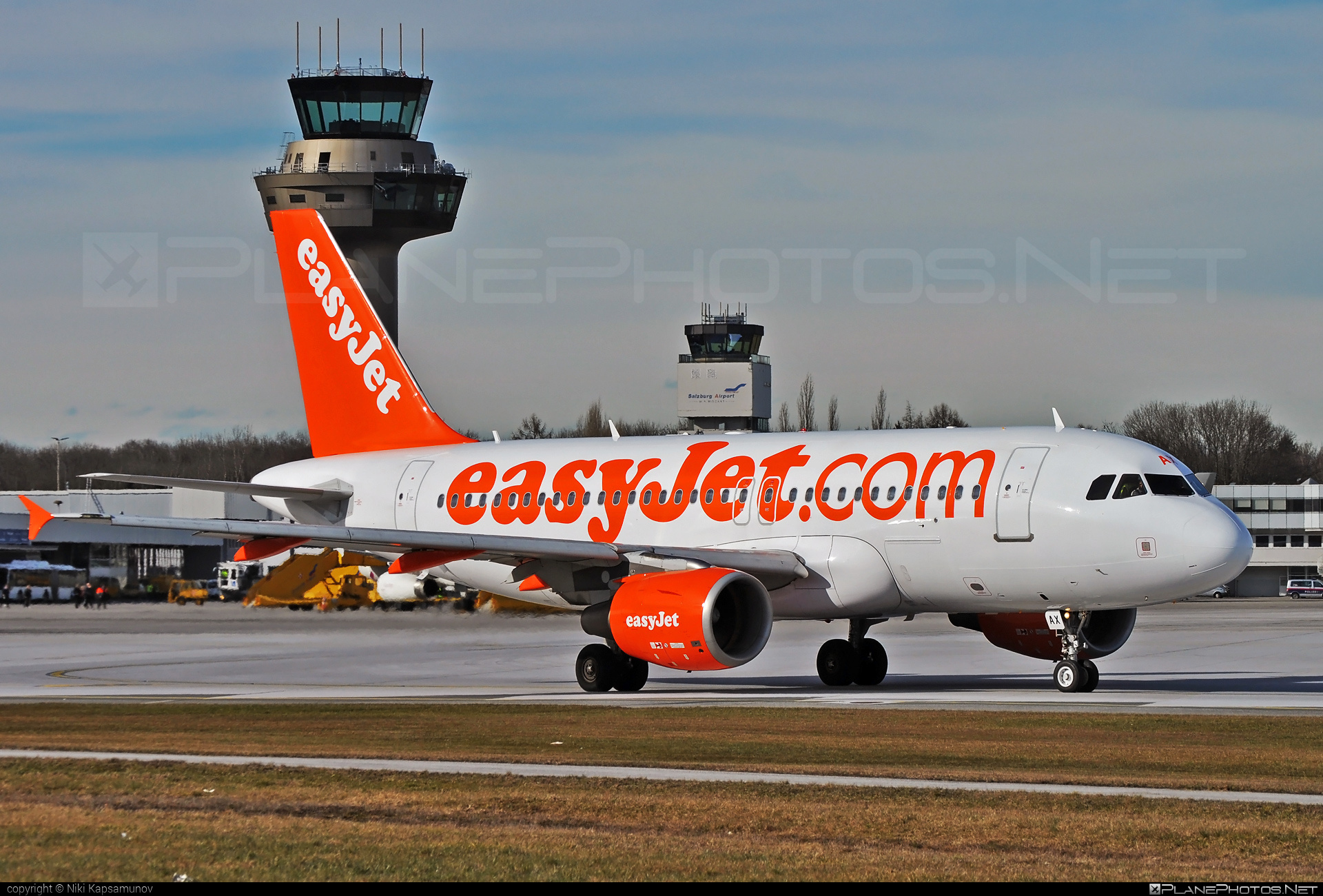 Airbus A319-111 - G-EZAX operated by easyJet #a319 #a320family #airbus #airbus319 #easyjet