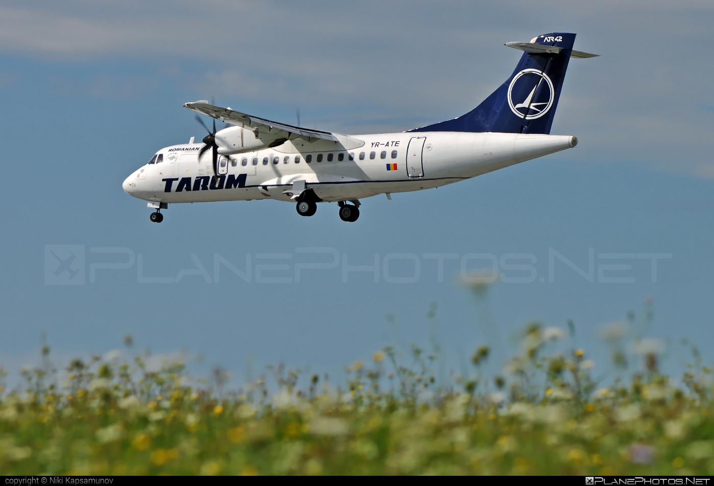 ATR 42-500 - YR-ATE operated by Tarom #atr #atr42 #atr42500