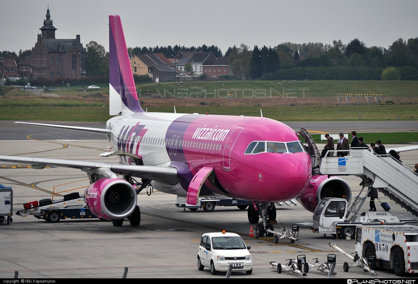 Airbus A320-232 - HA-LWI operated by Wizz Air #a320 #a320family #airbus #airbus320 #wizz #wizzair