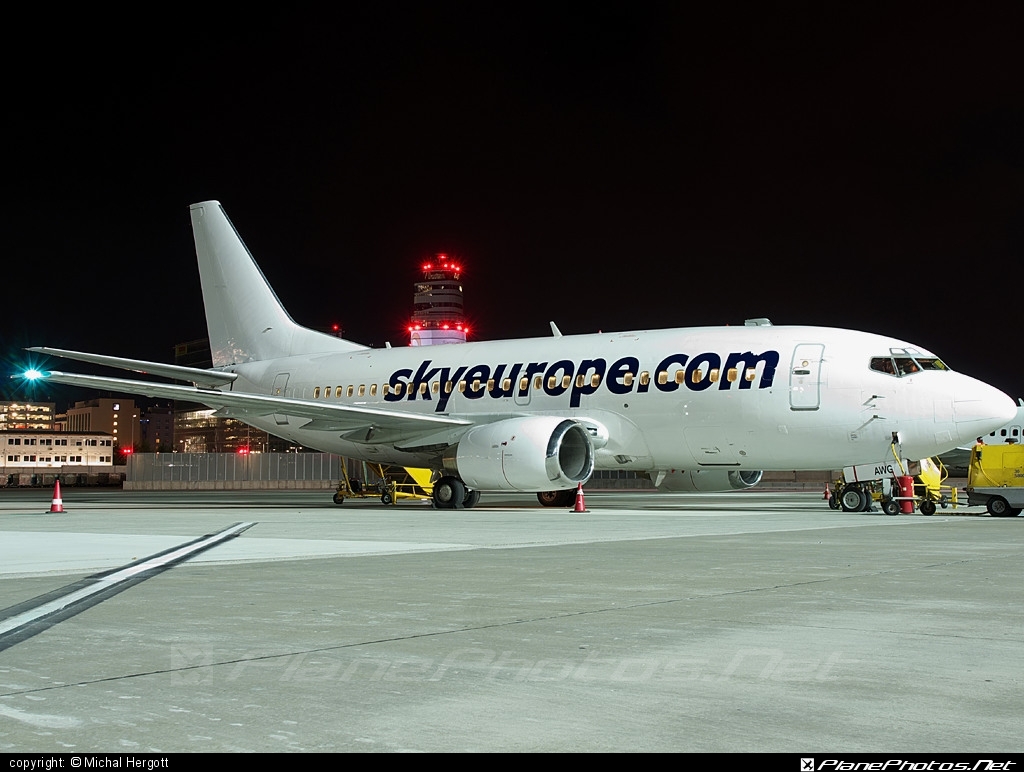 Boeing 737-500 - LY-AWG operated by SkyEurope Airlines #SkyEuropeAirlines #b737 #boeing #boeing737 #skyeurope