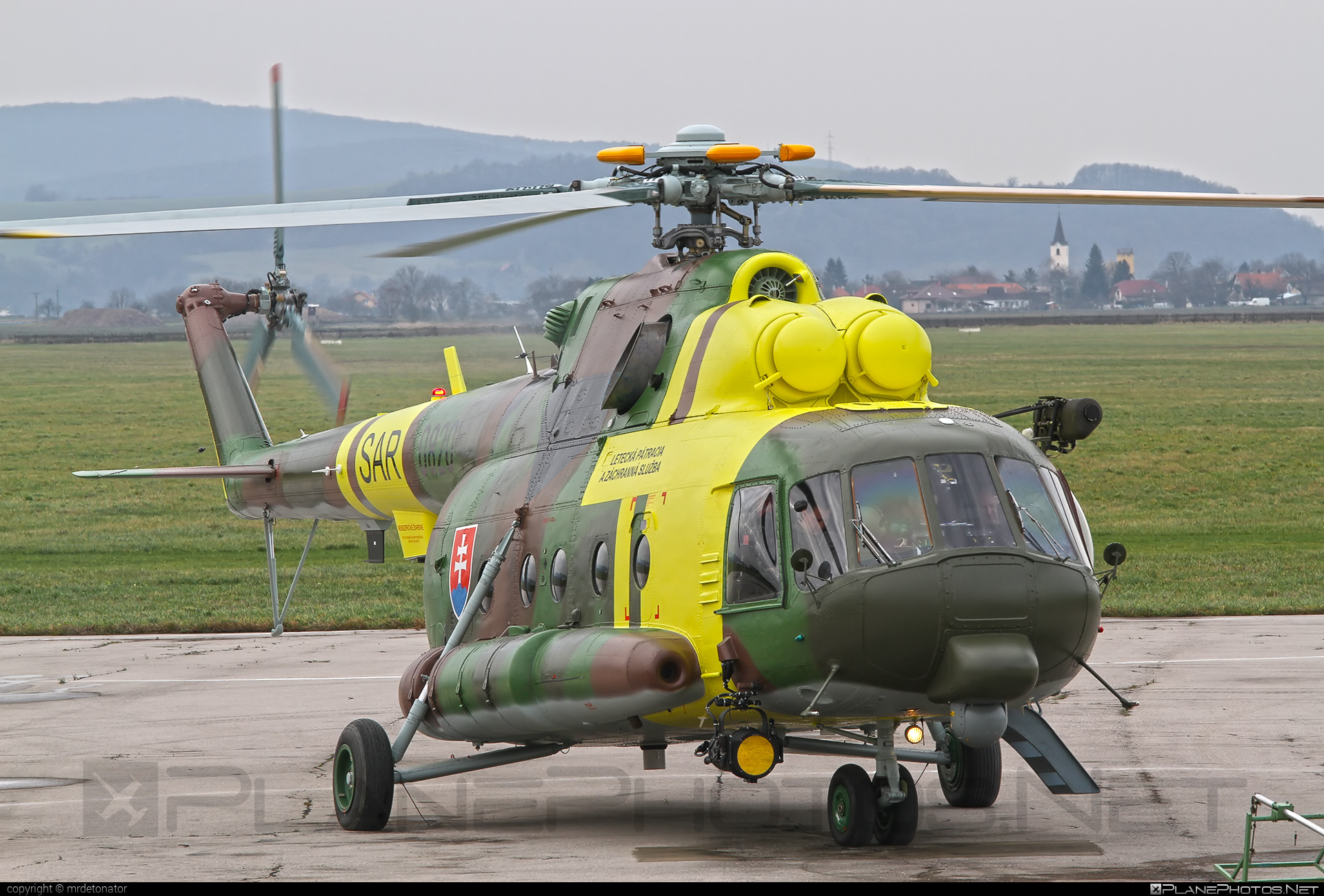 Mil Mi-17LPZS - 0820 operated by Vzdušné sily OS SR (Slovak Air Force) #mi17 #mi17lpzs #mil #milhelicopters #milmi17 #milmi17lpzs #slovakairforce #vzdusnesilyossr