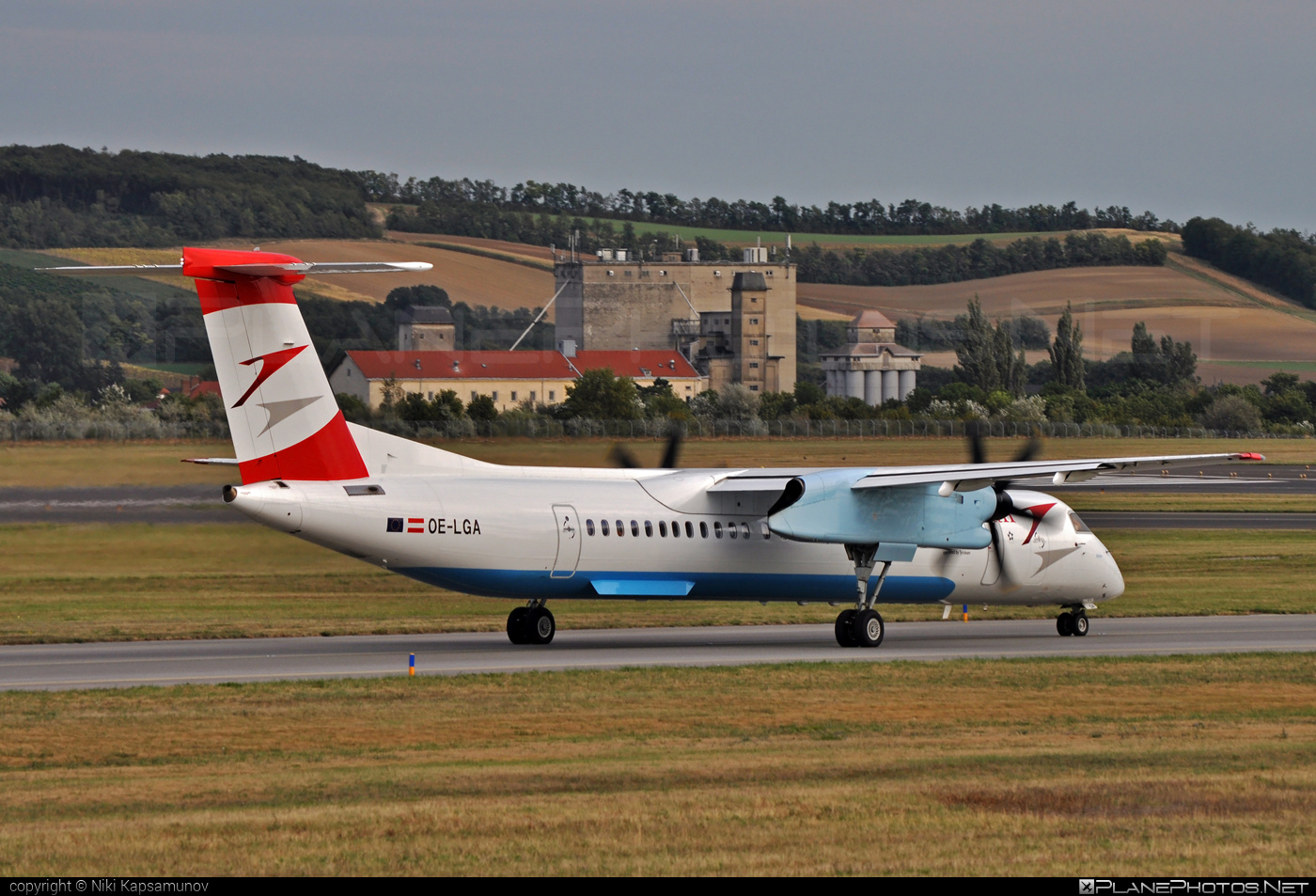 Bombardier DHC-8-Q402 Dash 8 - OE-LGA operated by Austrian Airlines #austrian #austrianAirlines #bombardier #dash8 #dhc8 #dhc8q402
