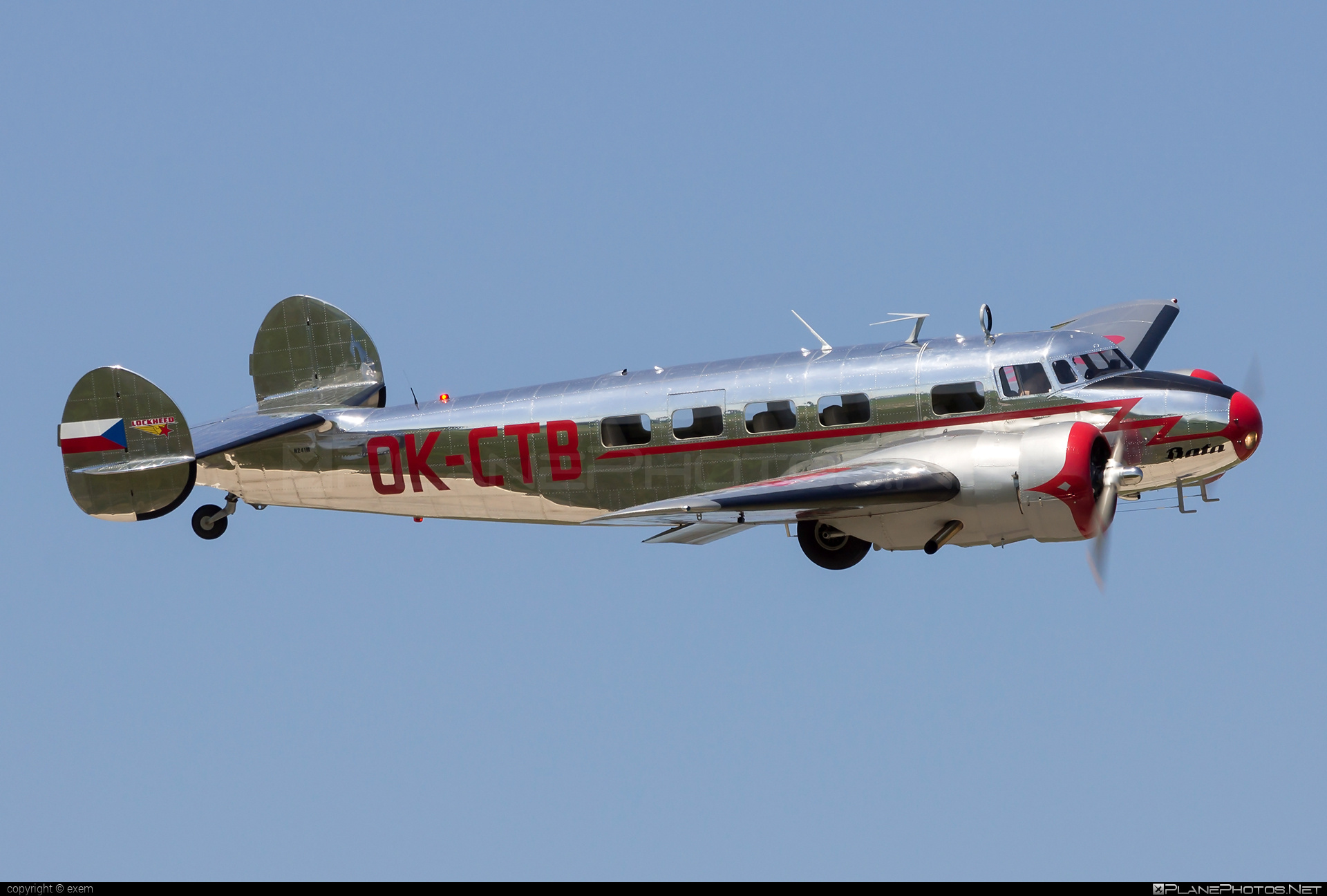 Lockheed 10-A Electra - N241M operated by Private operator #lockheed