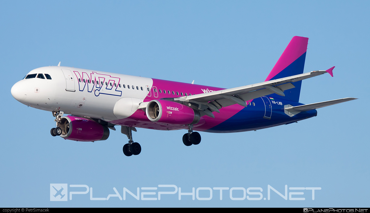 Airbus A320-232 - HA-LWB operated by Wizz Air #a320 #a320family #airbus #airbus320 #wizz #wizzair