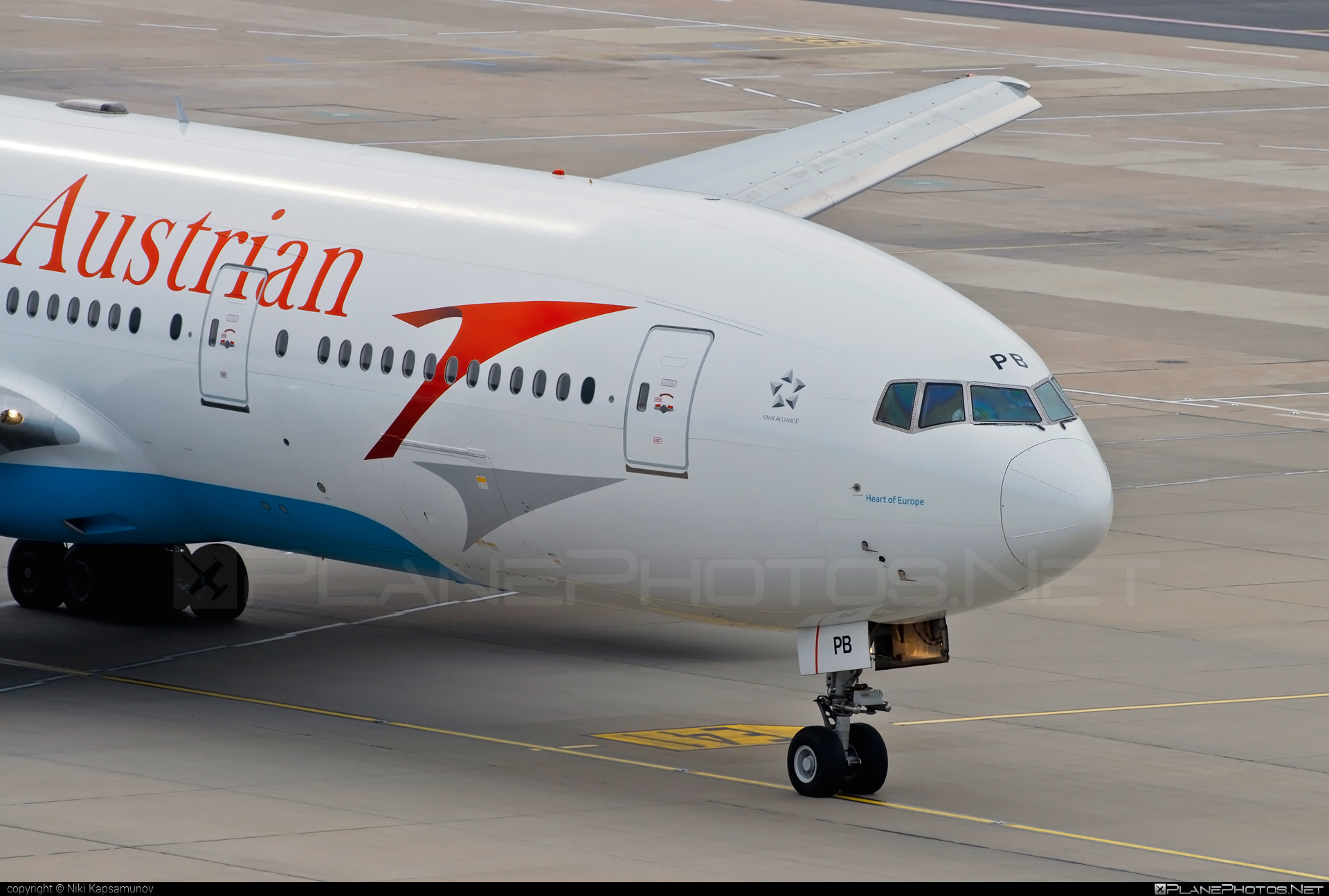 Boeing 777-200ER - OE-LPB operated by Austrian Airlines #austrian #austrianAirlines #b777 #b777er #boeing #boeing777 #tripleseven