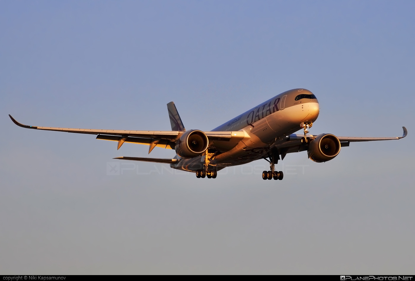 Airbus A350-941 - A7-ALA operated by Qatar Airways #a350 #a350family #airbus #airbus350 #qatarairways #xwb
