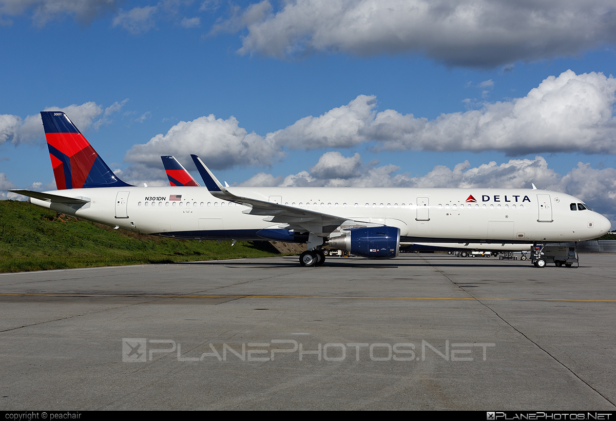 Airbus A321-211 - N301DN operated by Delta Air Lines #a320family #a321 #airbus #airbus321 #deltaairlines