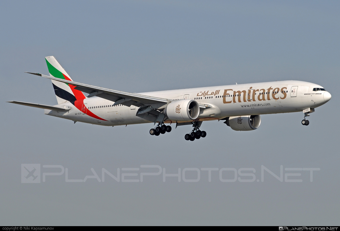 Boeing 777-300ER - A6-ECG operated by Emirates #b777 #b777er #boeing #boeing777 #emirates #tripleseven