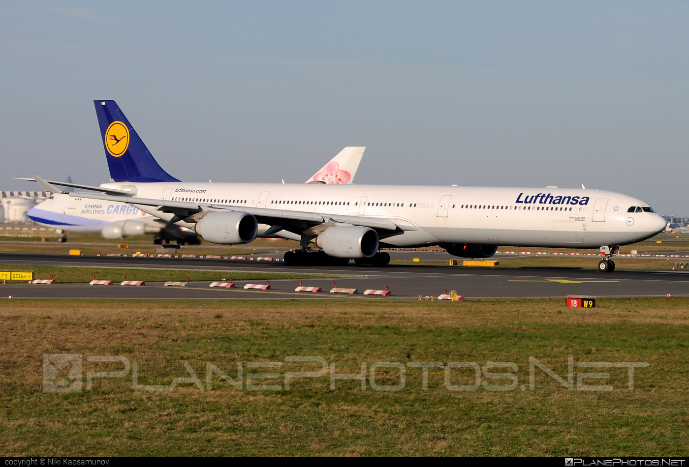 Airbus A340-642 - D-AIHH operated by Lufthansa #a340 #a340family #airbus #airbus340 #lufthansa