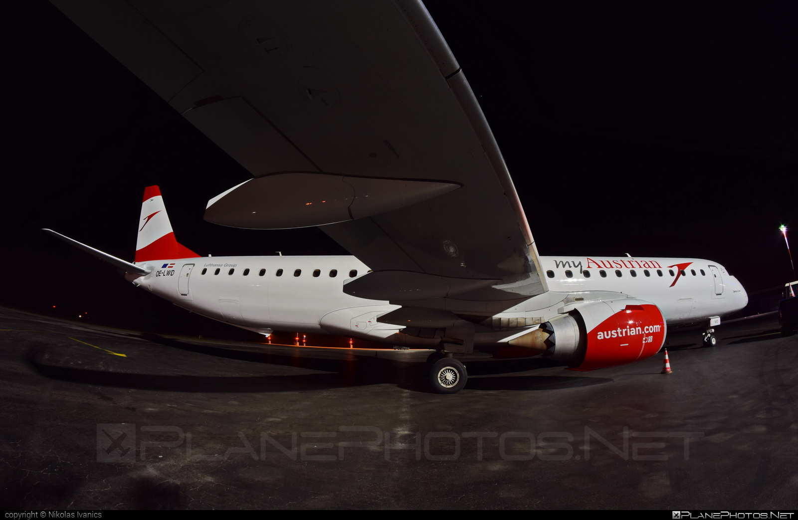 Embraer E195LR (ERJ-190-200LR) - OE-LWD operated by Austrian Airlines #austrian #austrianAirlines #e190 #e190200 #e190200lr #e195lr #embraer #embraer190200lr #embraer195 #embraer195lr