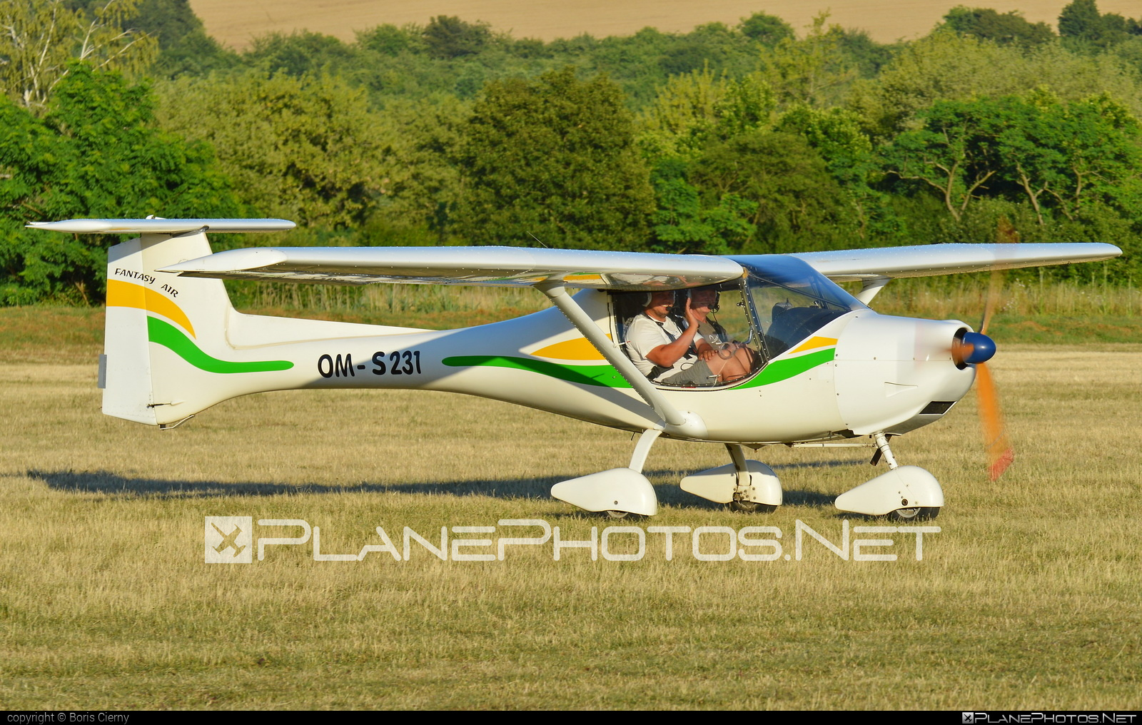 OMS231 Fantasy Air Allegro 2000 operated by Private operator taken