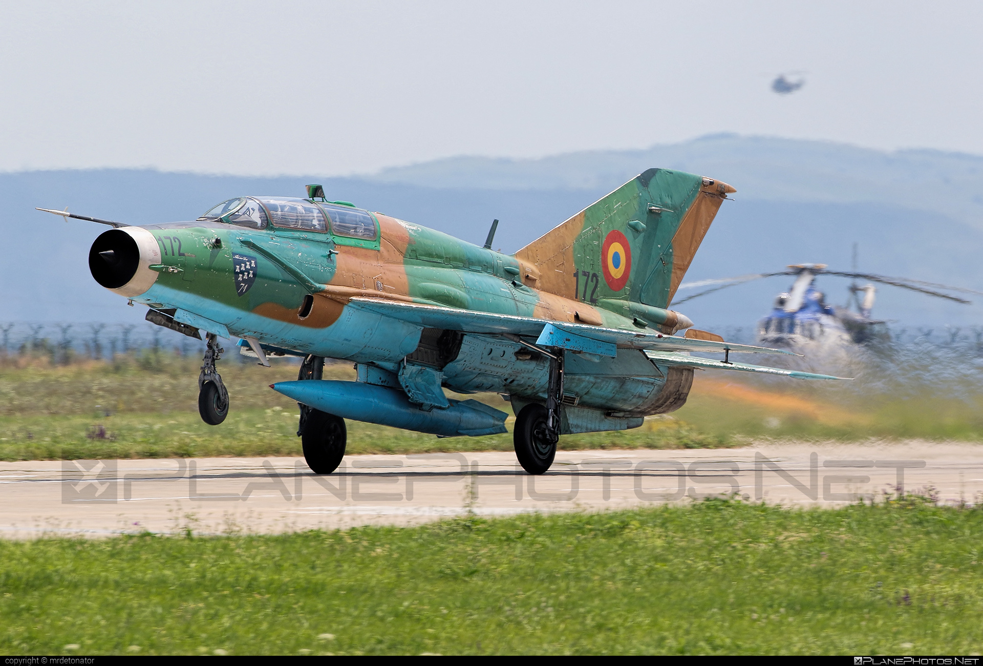 Mikoyan-Gurevich MiG-21UM - 172 operated by Forţele Aeriene Române (Romanian Air Force) #forteleaerieneromane #mig #mig21 #mig21um #mikoyangurevich #romanianairforce