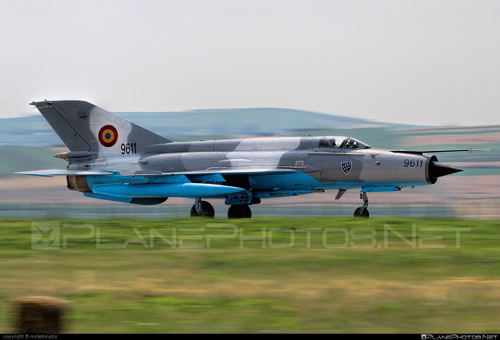 Mikoyan-Gurevich MiG-21MF - 9611 operated by Forţele Aeriene Române (Romanian Air Force) #forteleaerieneromane #mig #mig21 #mig21mf #mikoyangurevich #romanianairforce