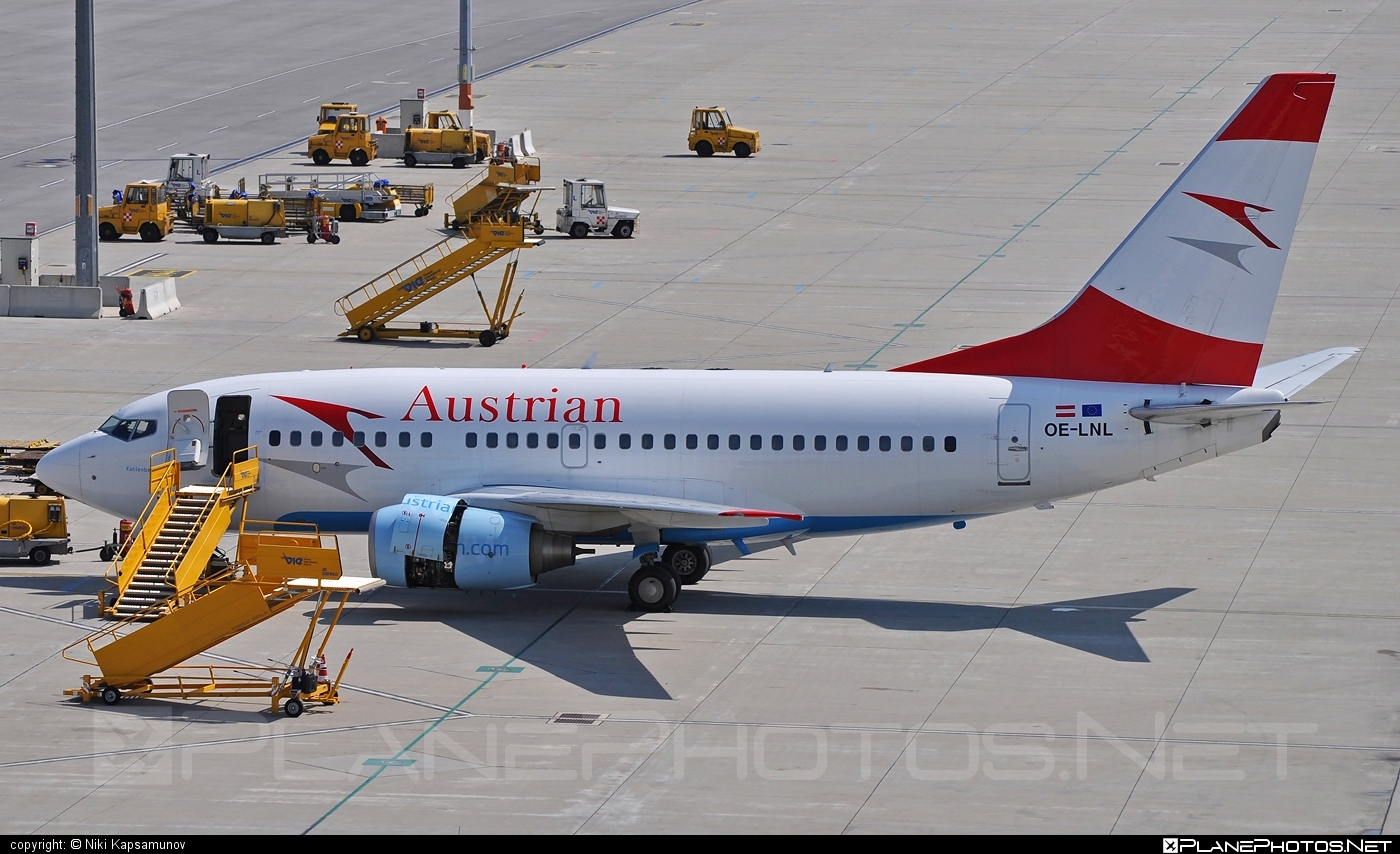 Boeing 737-600 - OE-LNL operated by Austrian Airlines #austrian #austrianAirlines #b737 #b737nextgen #b737ng #boeing #boeing737
