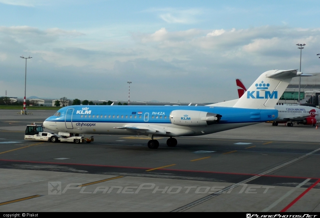 Fokker 70 - PH-KZA operated by KLM Cityhopper #fokker #fokker70 #klm #klmcityhopper