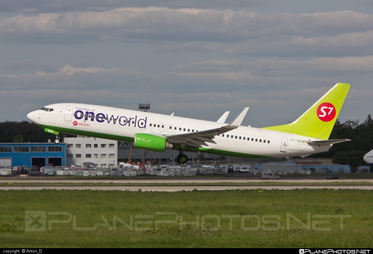 Boeing 737-800 - VQ-BKW operated by S7 Airlines #b737 #b737nextgen #b737ng #boeing #boeing737 #oneworld