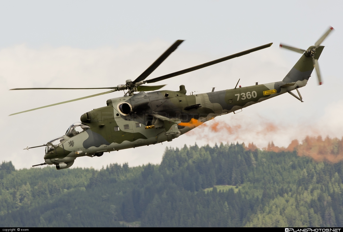 Mil Mi-35 - 7360 operated by Vzdušné síly AČR (Czech Air Force) #czechairforce #mi35 #mil #milhelicopters #vzdusnesilyacr